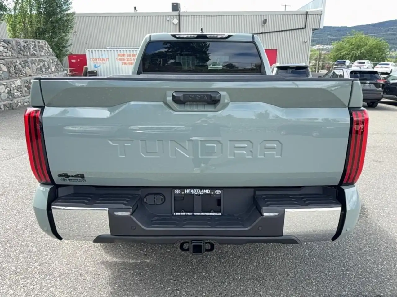 Toyota Tundra снимка Toyota Tundra