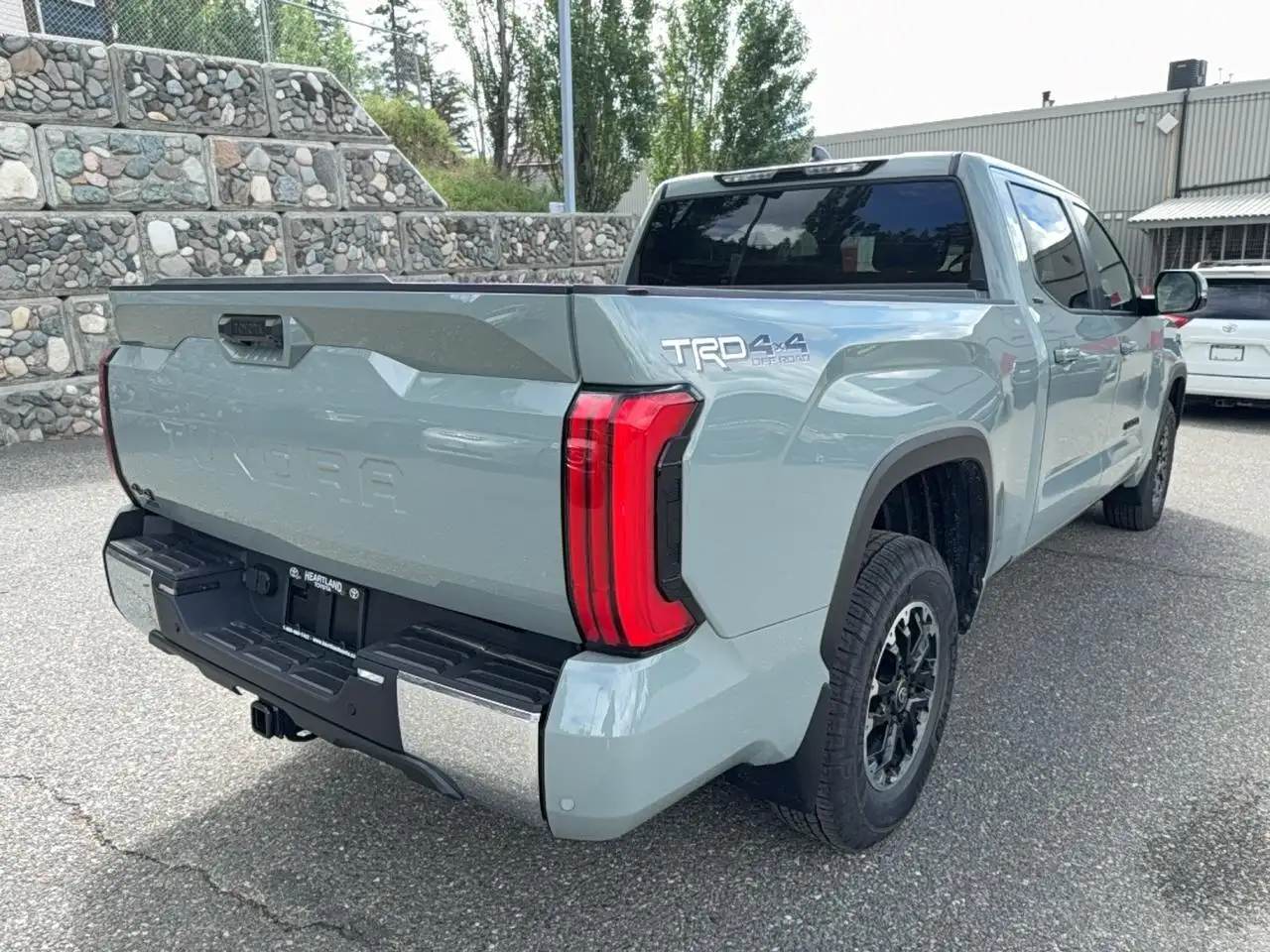 Toyota Tundra снимка Toyota Tundra