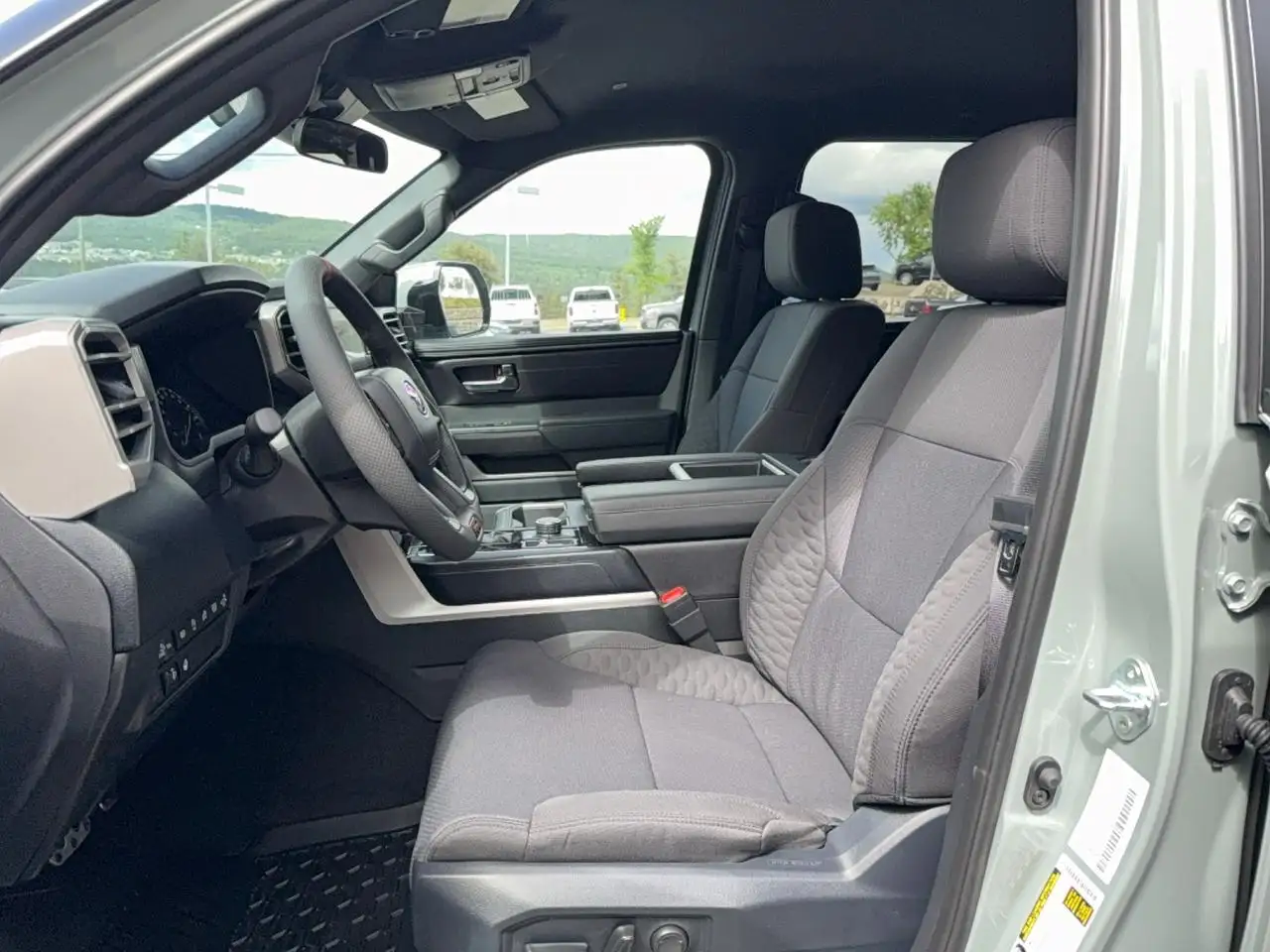 Toyota Tundra снимка Toyota Tundra