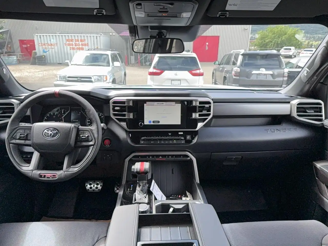 Toyota Tundra снимка Toyota Tundra
