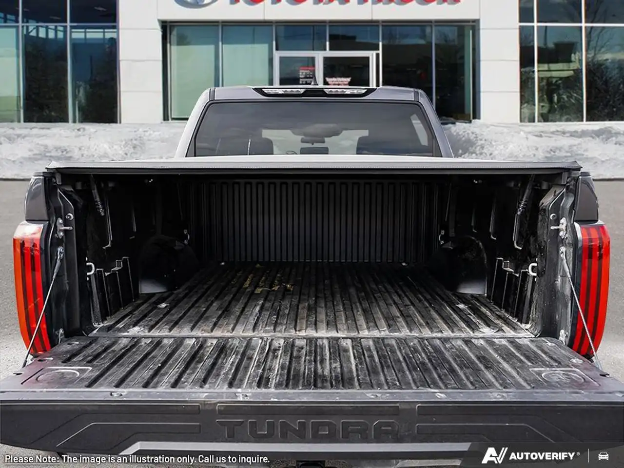 Toyota Tundra снимка Toyota Tundra