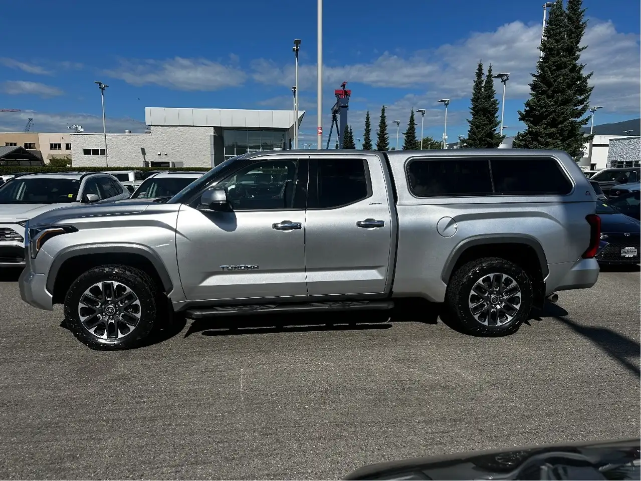 Toyota Tundra photo Toyota Tundra