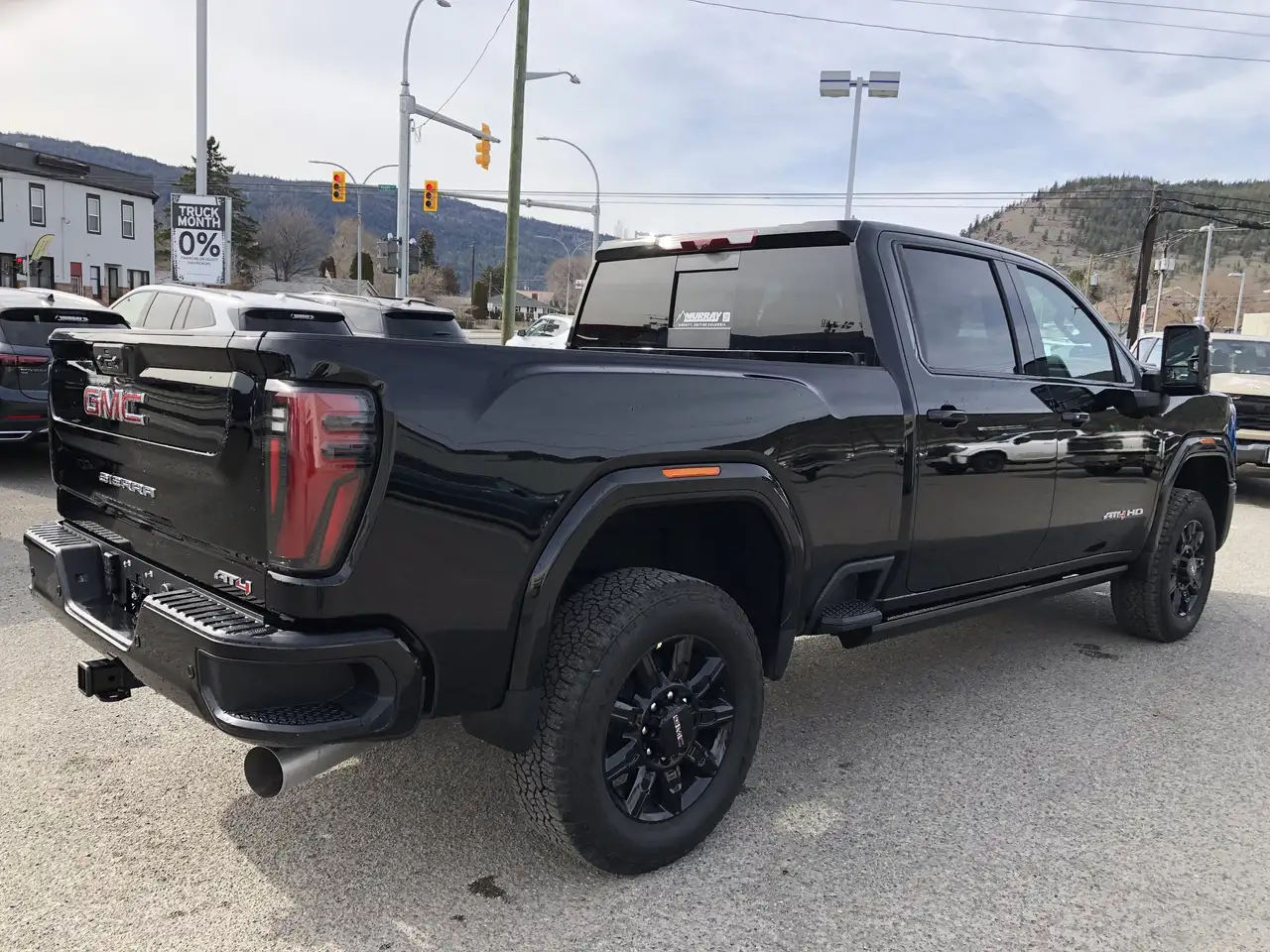 GMC Sierra 3500HD снимка GMC Sierra 3500HD