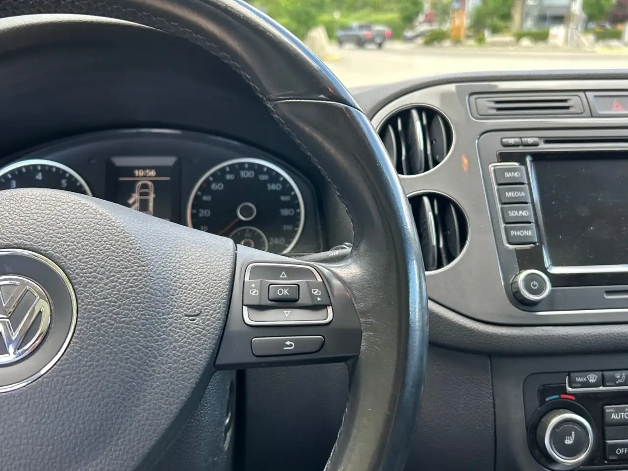 Volkswagen Tiguan снимка Volkswagen Tiguan
