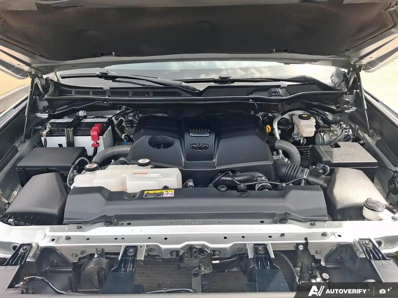 Toyota Tundra снимка Toyota Tundra