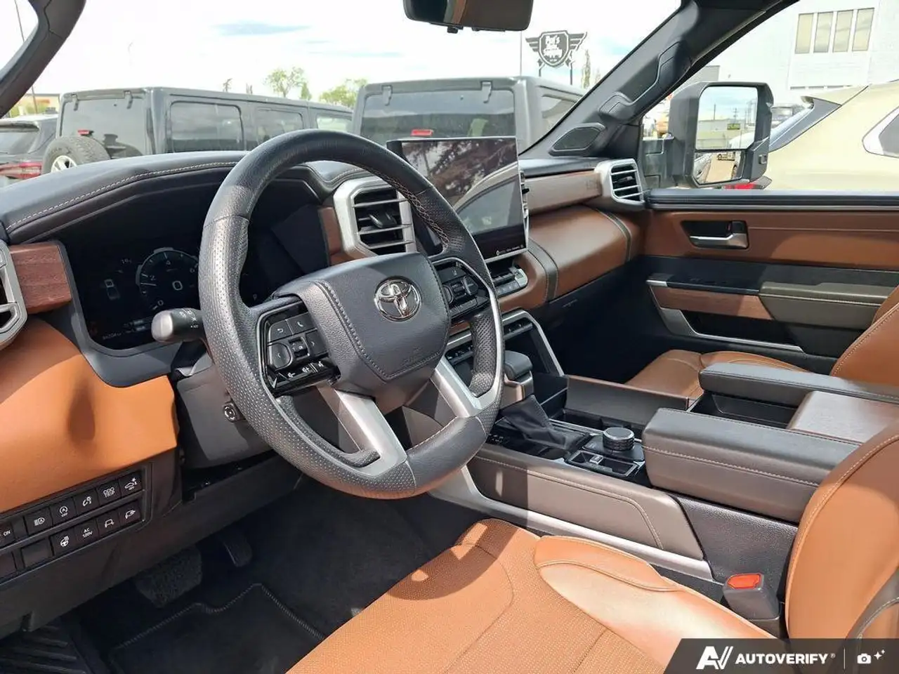 Toyota Tundra снимка Toyota Tundra