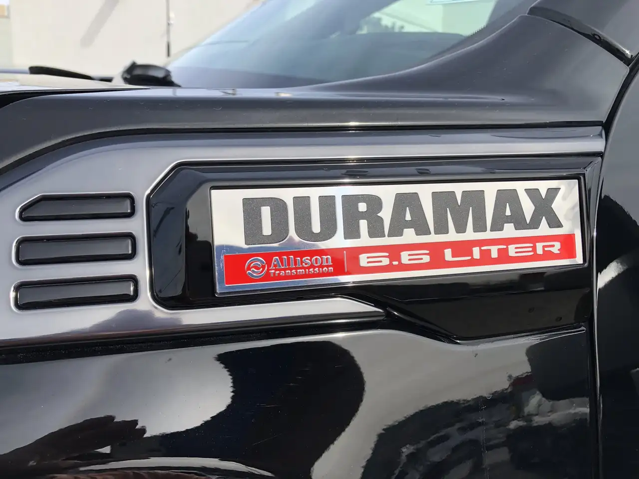 GMC Sierra 3500HD снимка GMC Sierra 3500HD