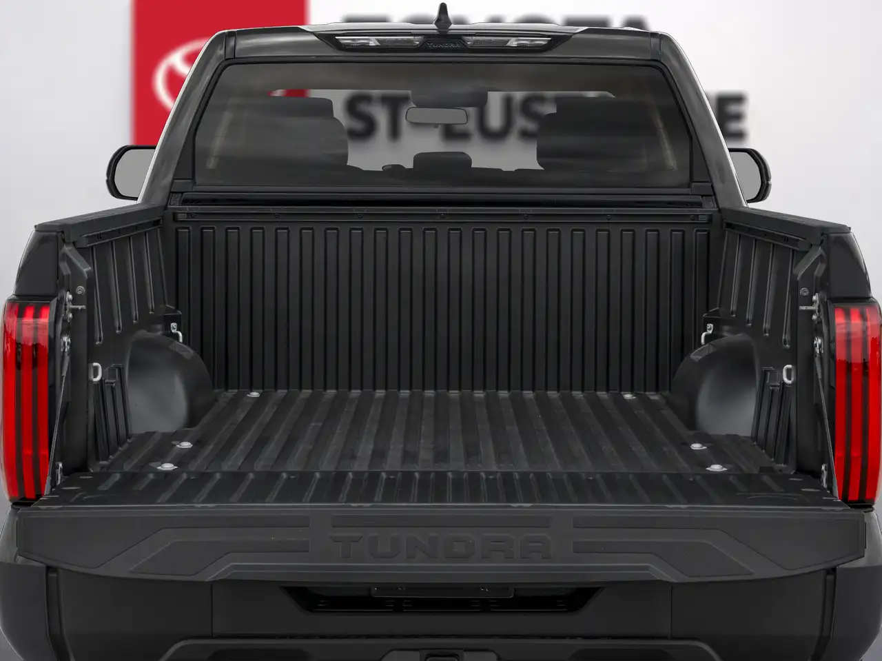 Toyota Tundra снимка Toyota Tundra