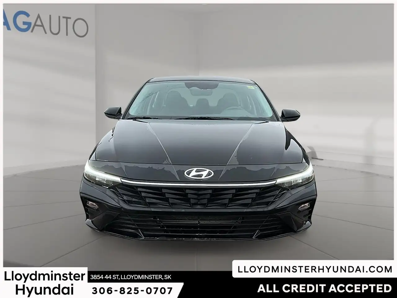 Hyundai ELANTRA снимка Hyundai ELANTRA