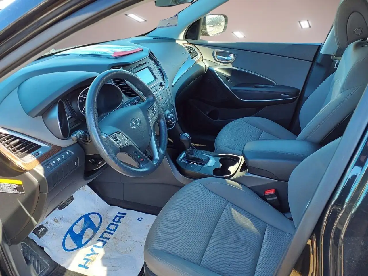 Hyundai SANTA FE снимка Hyundai SANTA FE
