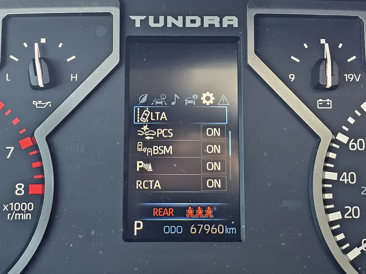 Toyota Tundra fotografie Toyota Tundra