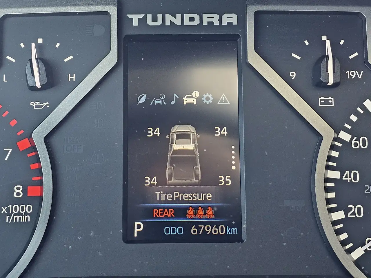 Toyota Tundra fotografie Toyota Tundra