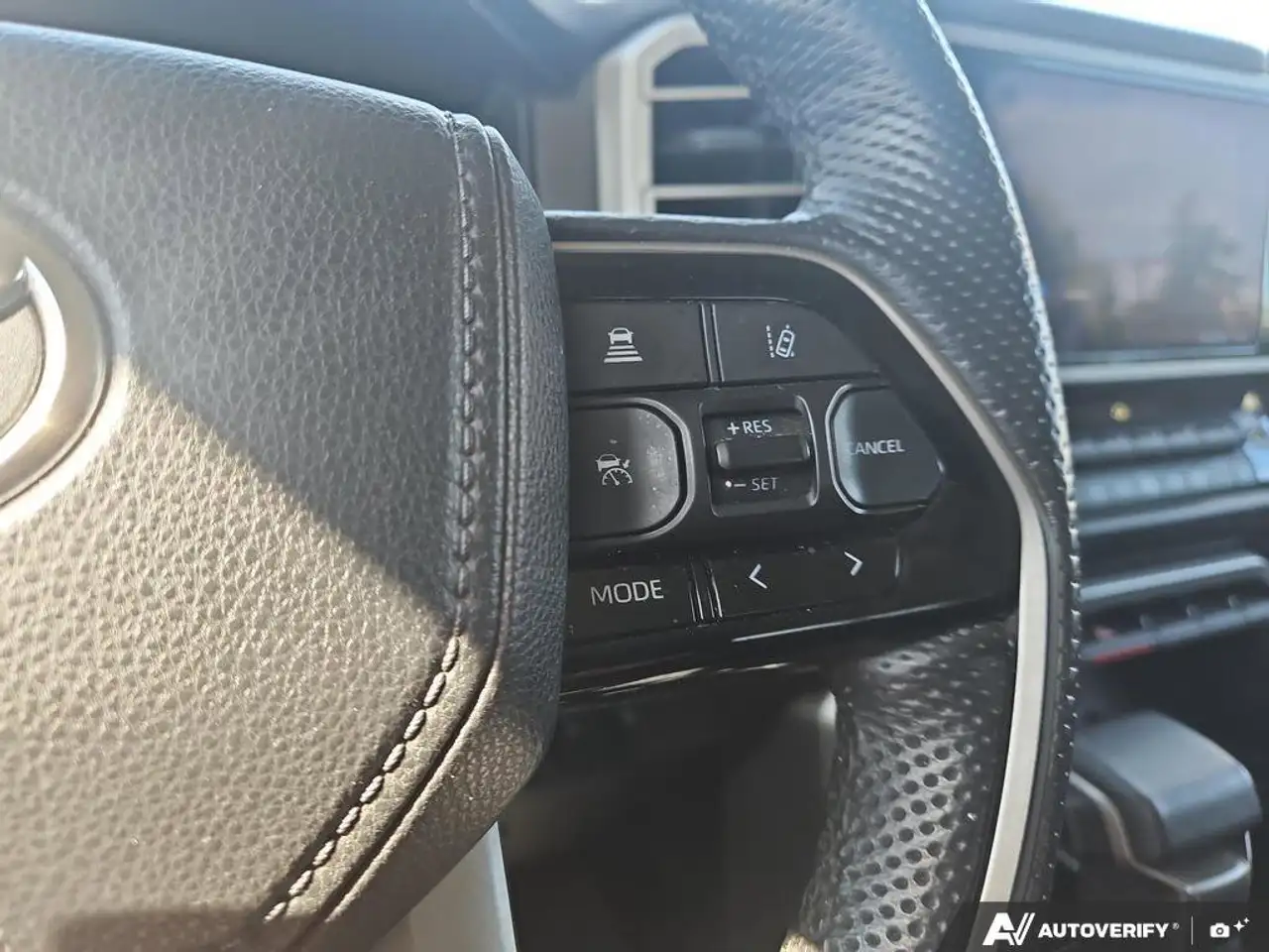 Toyota Tundra снимка Toyota Tundra