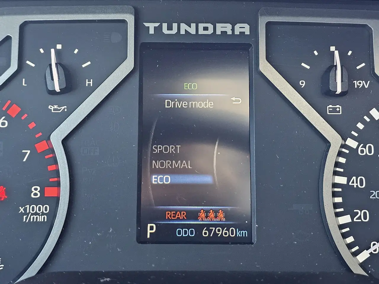 Toyota Tundra fotografie Toyota Tundra