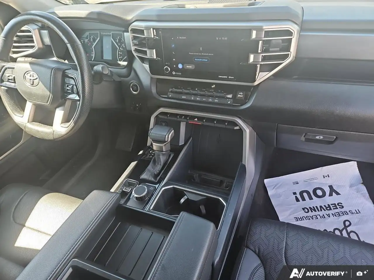 Toyota Tundra снимка Toyota Tundra
