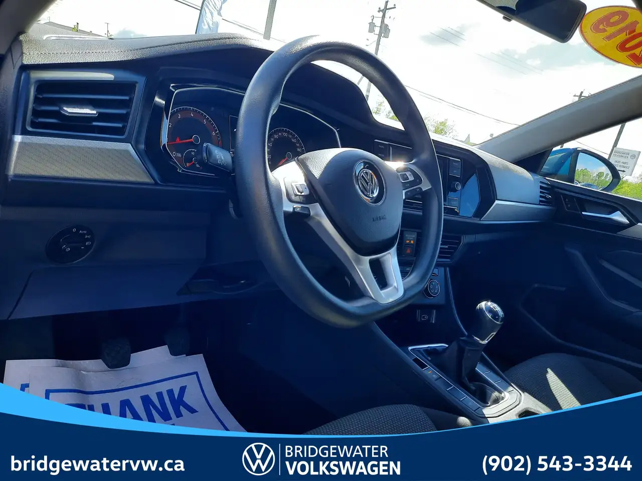 Volkswagen Jetta снимка Volkswagen Jetta