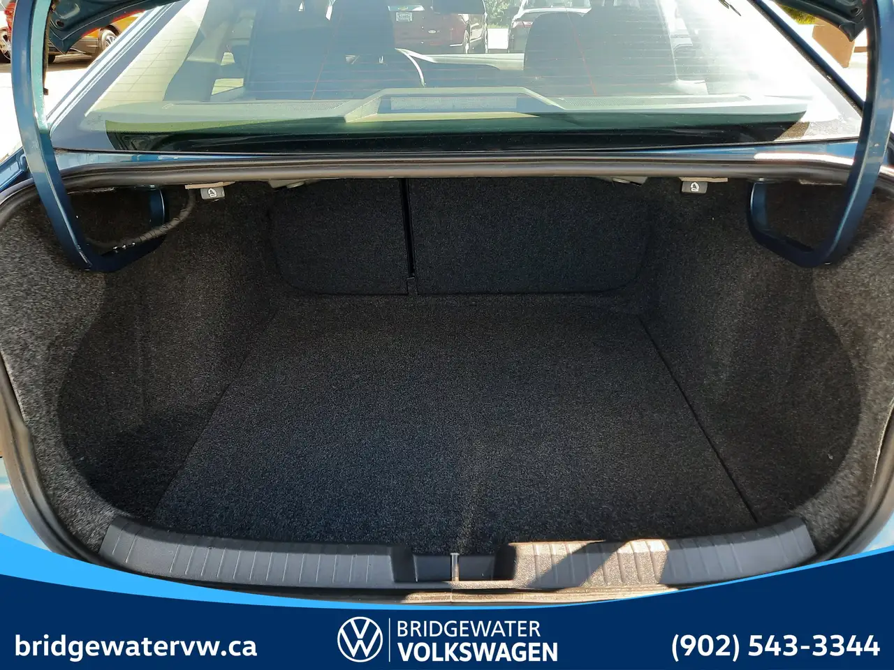 Volkswagen Jetta снимка Volkswagen Jetta
