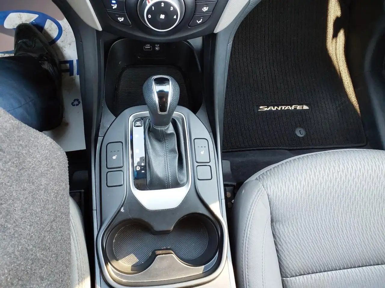 Hyundai SANTA FE снимка Hyundai SANTA FE