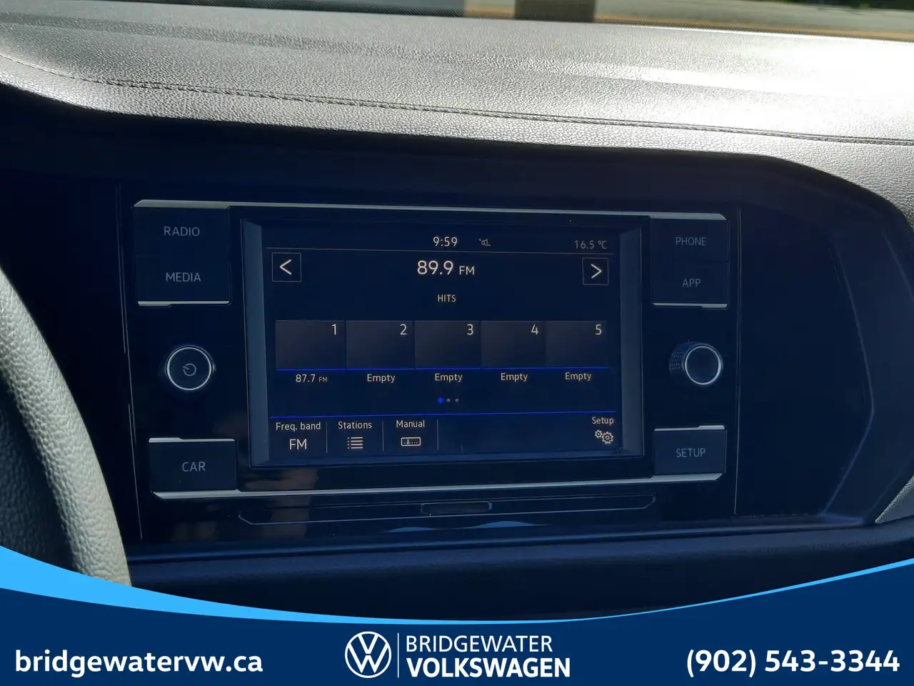 Volkswagen Jetta снимка Volkswagen Jetta