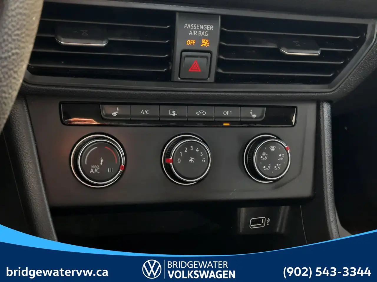 Volkswagen Jetta снимка Volkswagen Jetta