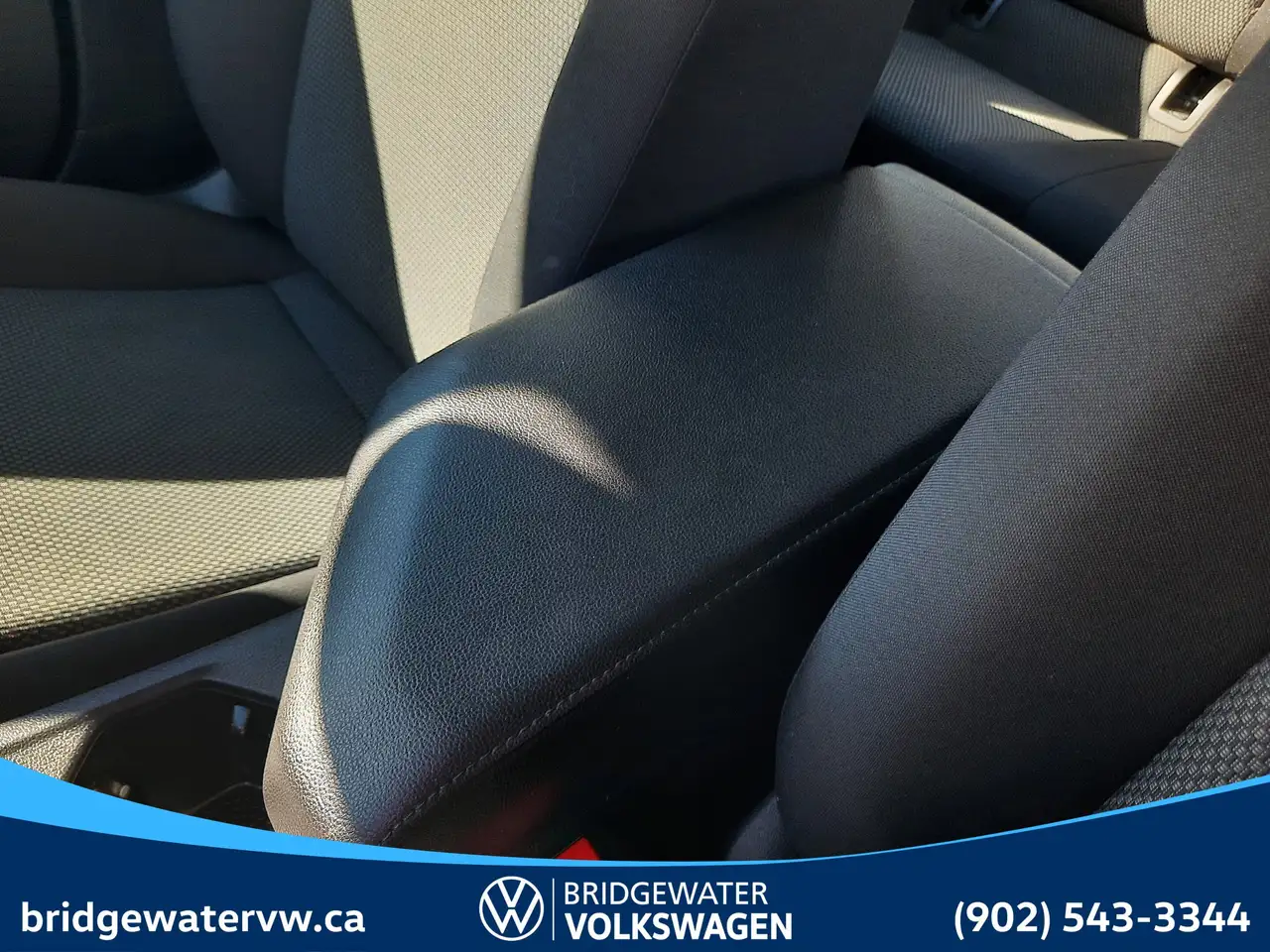 Volkswagen Jetta снимка Volkswagen Jetta