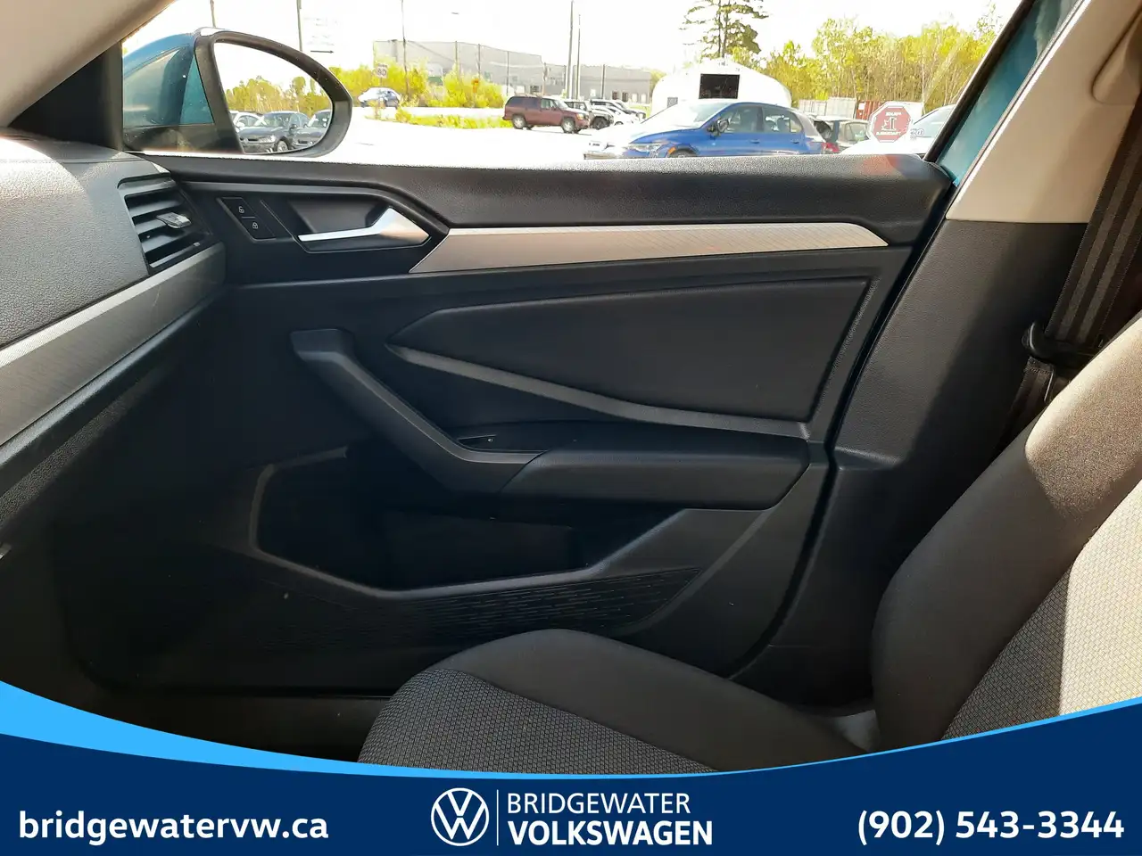 Volkswagen Jetta снимка Volkswagen Jetta