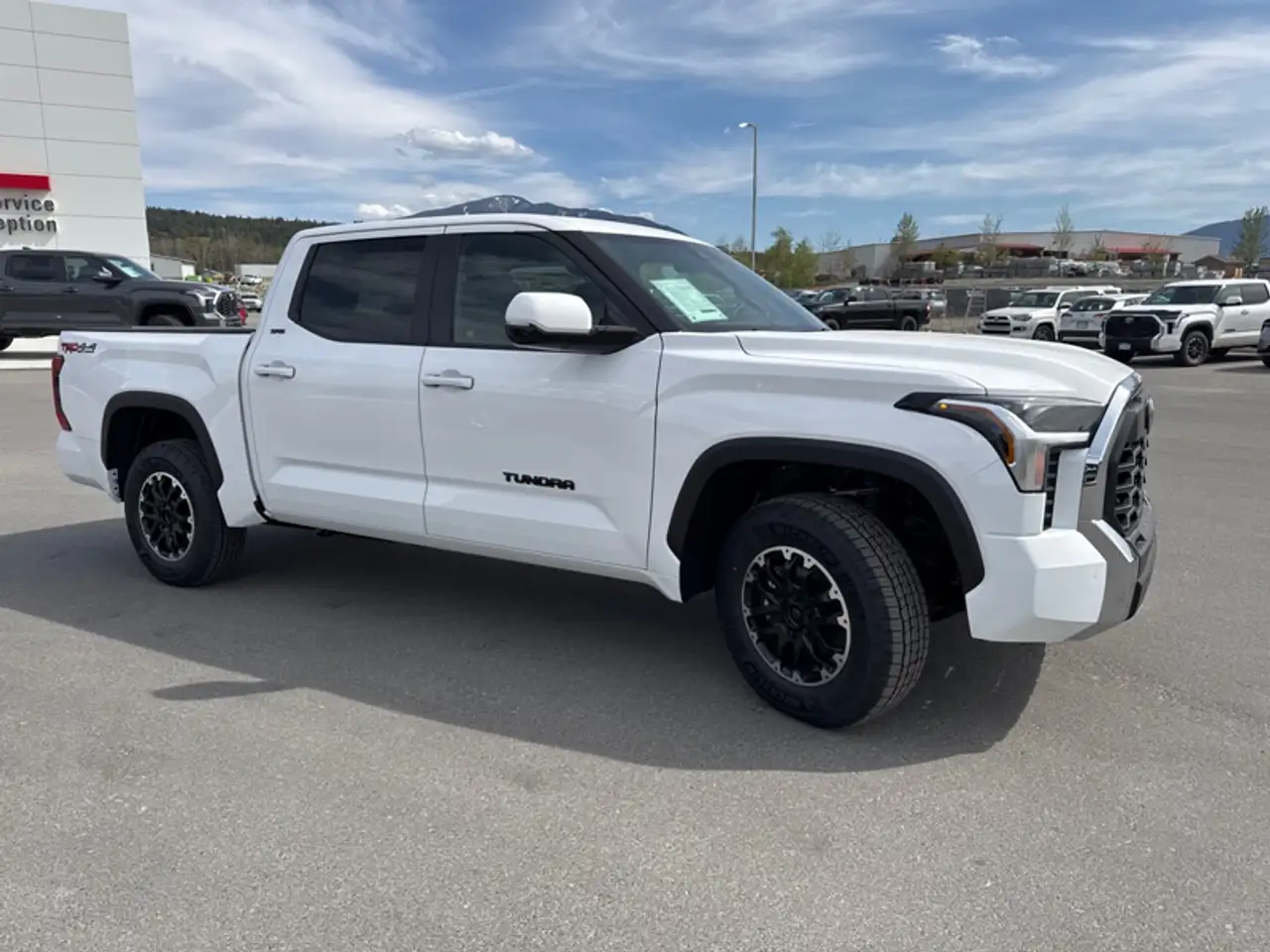 Toyota Tundra снимка Toyota Tundra