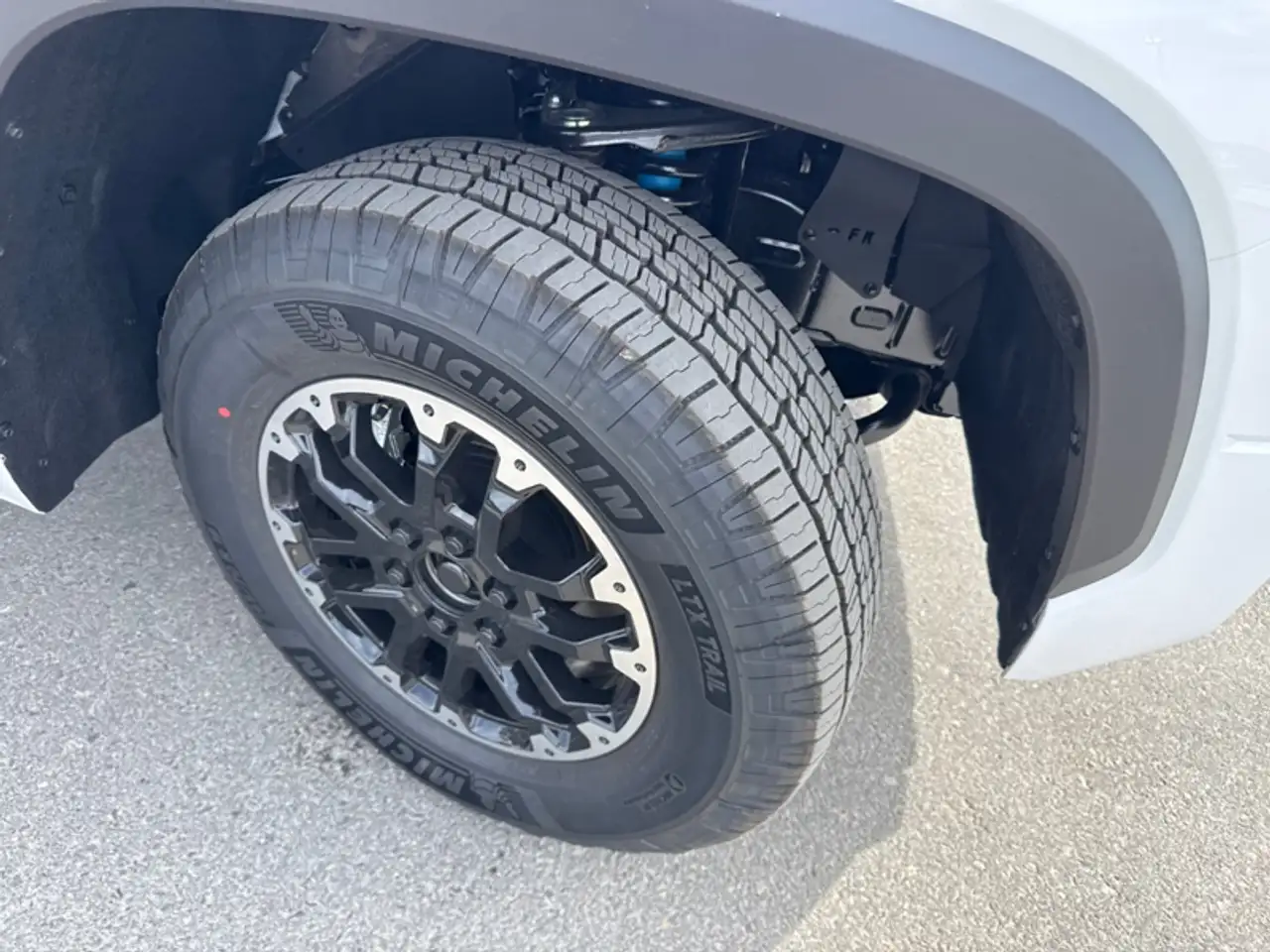 Toyota Tundra снимка Toyota Tundra