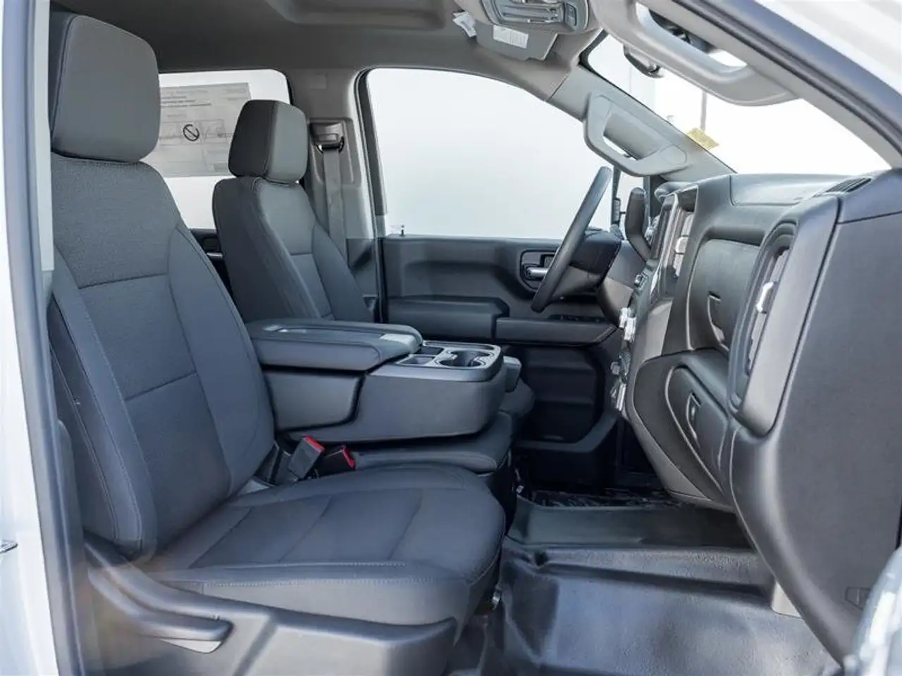 GMC Sierra 2500HD снимка GMC Sierra 2500HD