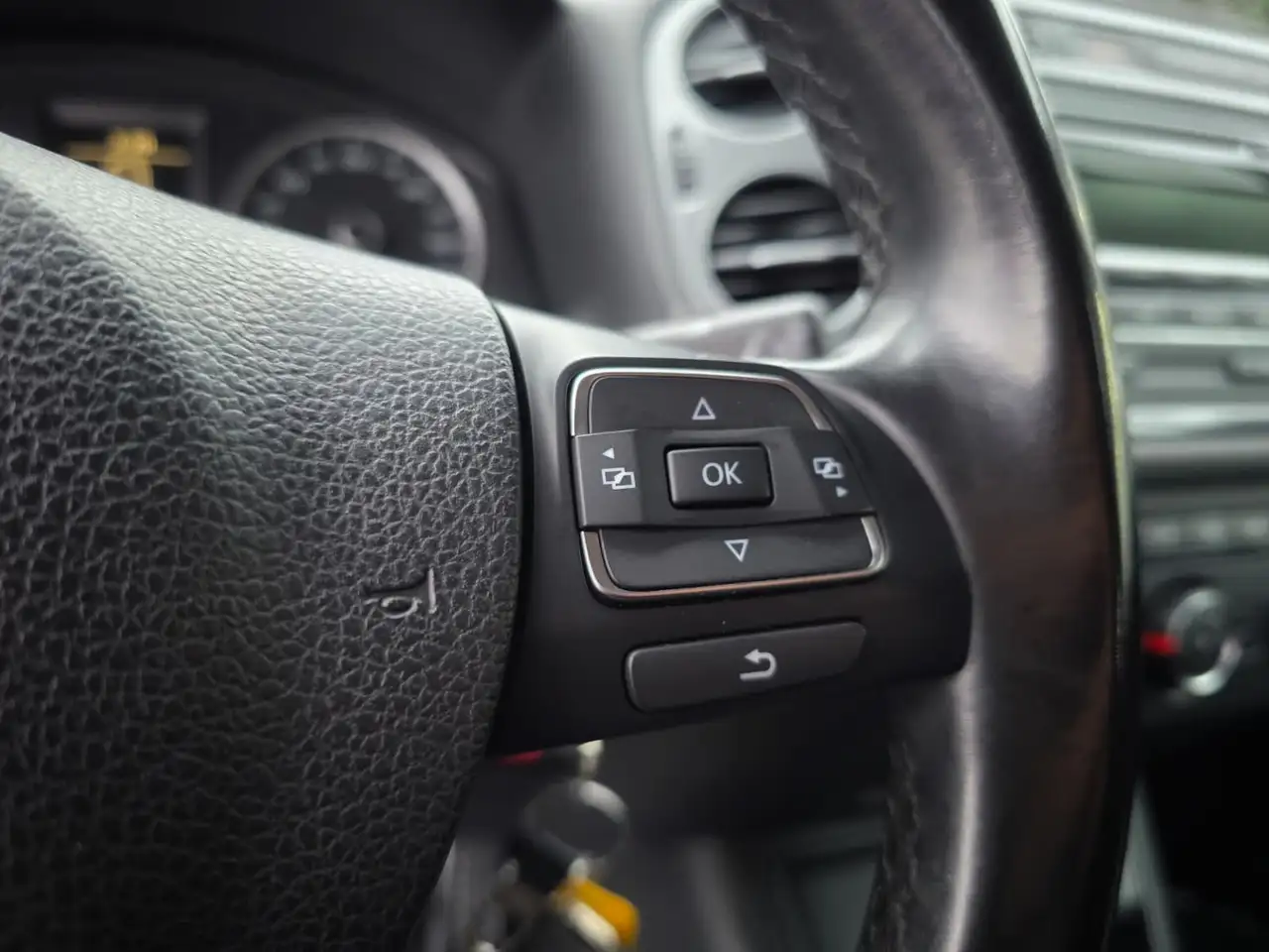 Volkswagen Tiguan снимка Volkswagen Tiguan