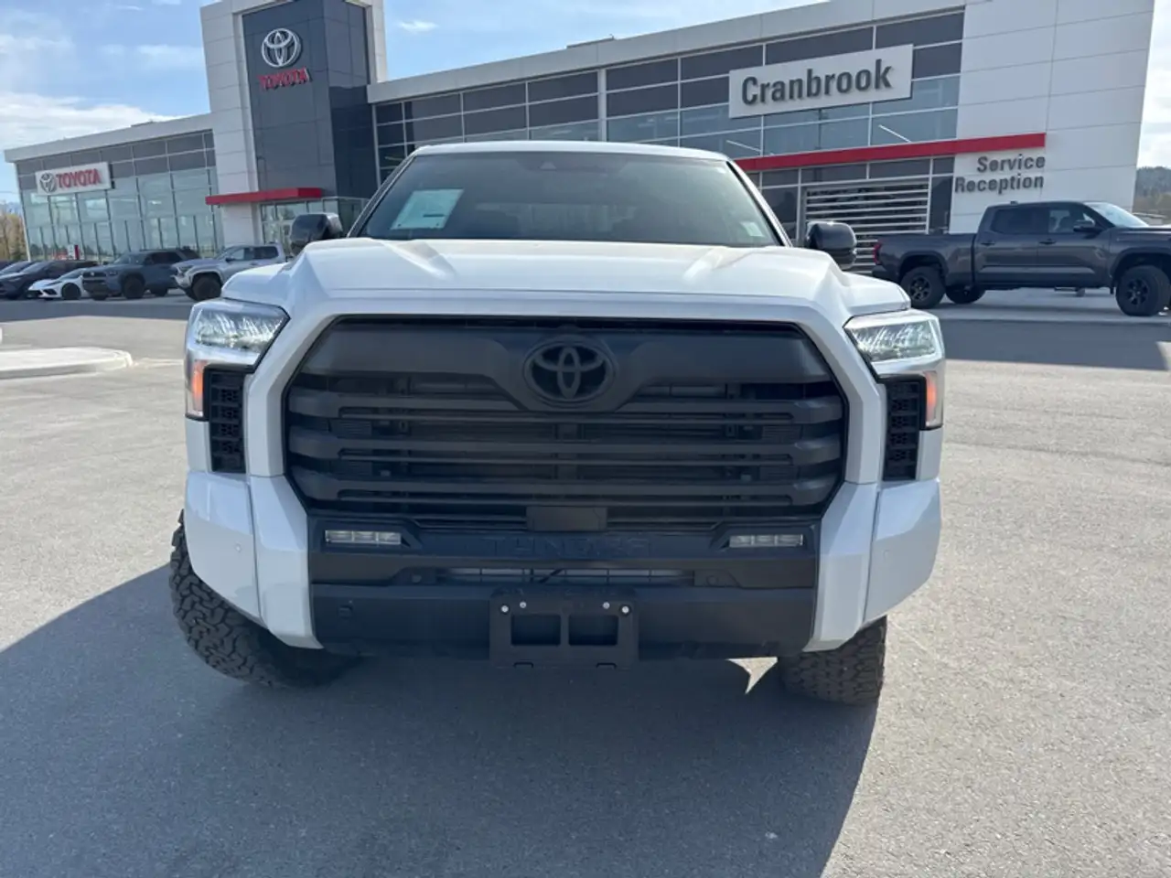 Toyota Tundra снимка Toyota Tundra