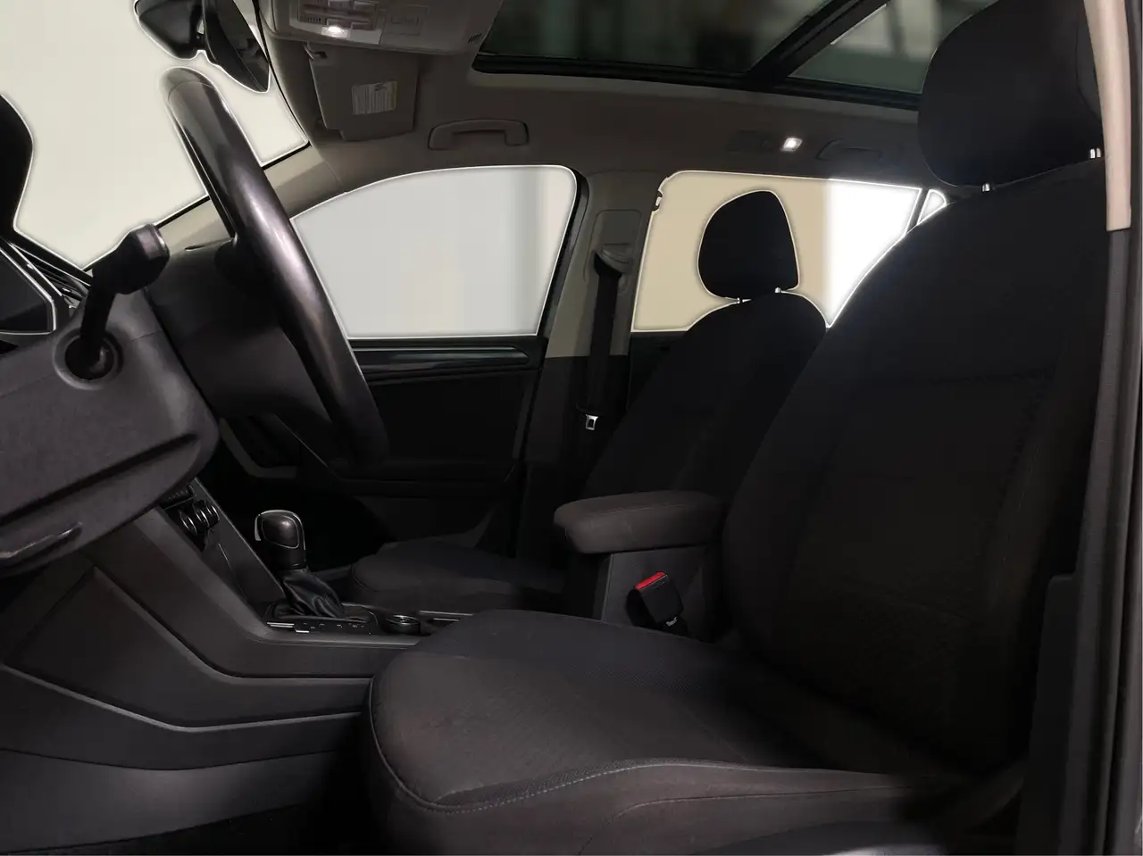 Volkswagen Tiguan photo Volkswagen Tiguan