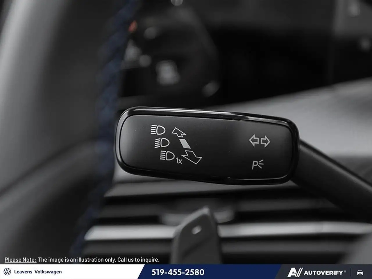 Volkswagen Golf R photo Volkswagen Golf R