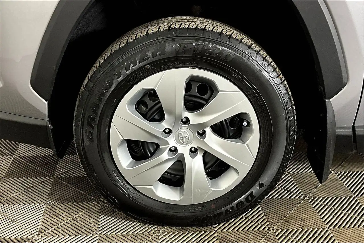 Toyota RAV 4 photo Toyota RAV 4