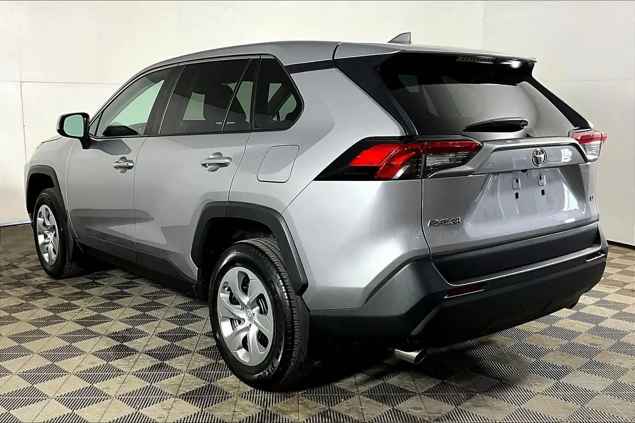 Toyota RAV 4 photo Toyota RAV 4