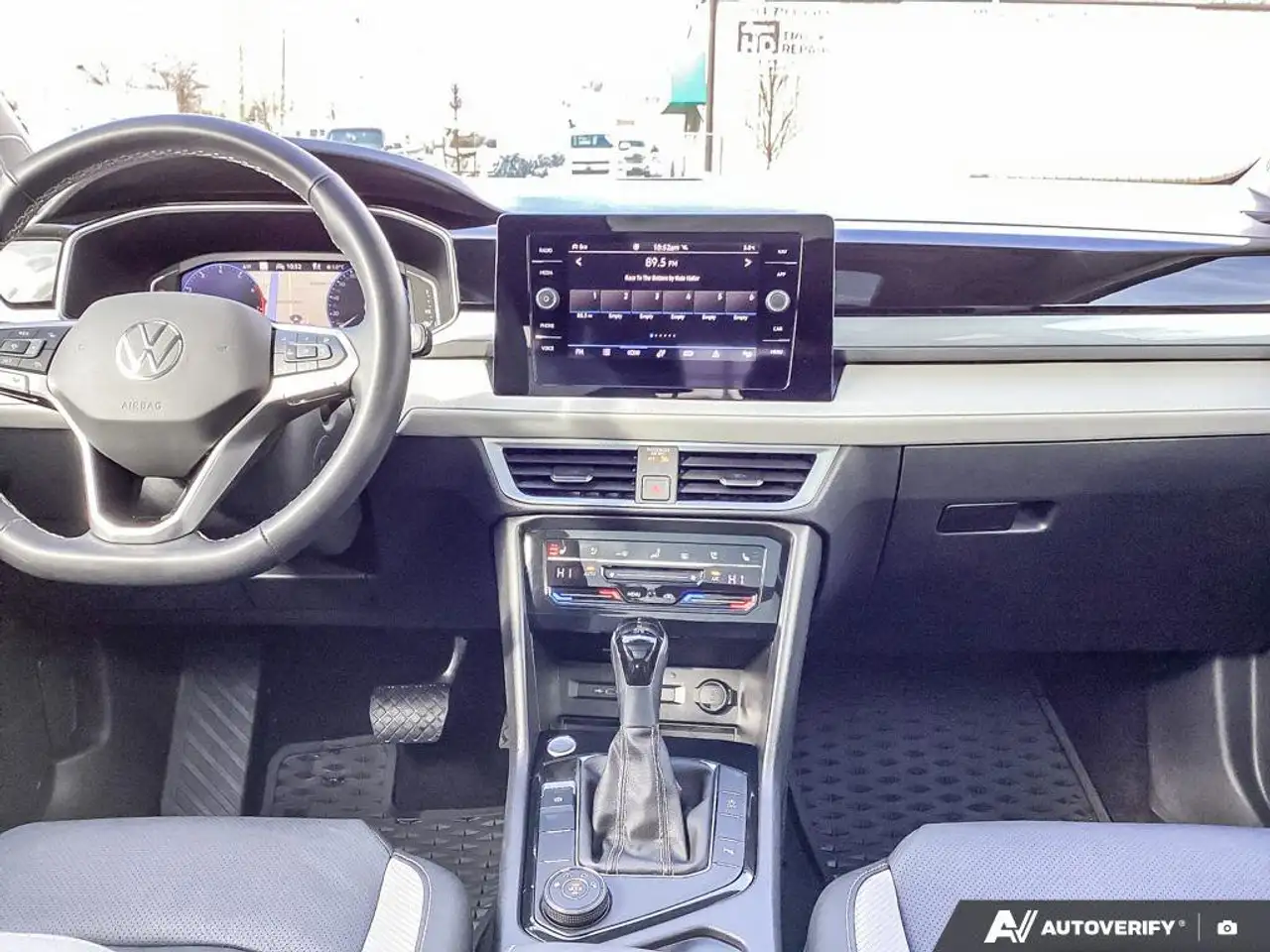 Volkswagen Taos снимка Volkswagen Taos