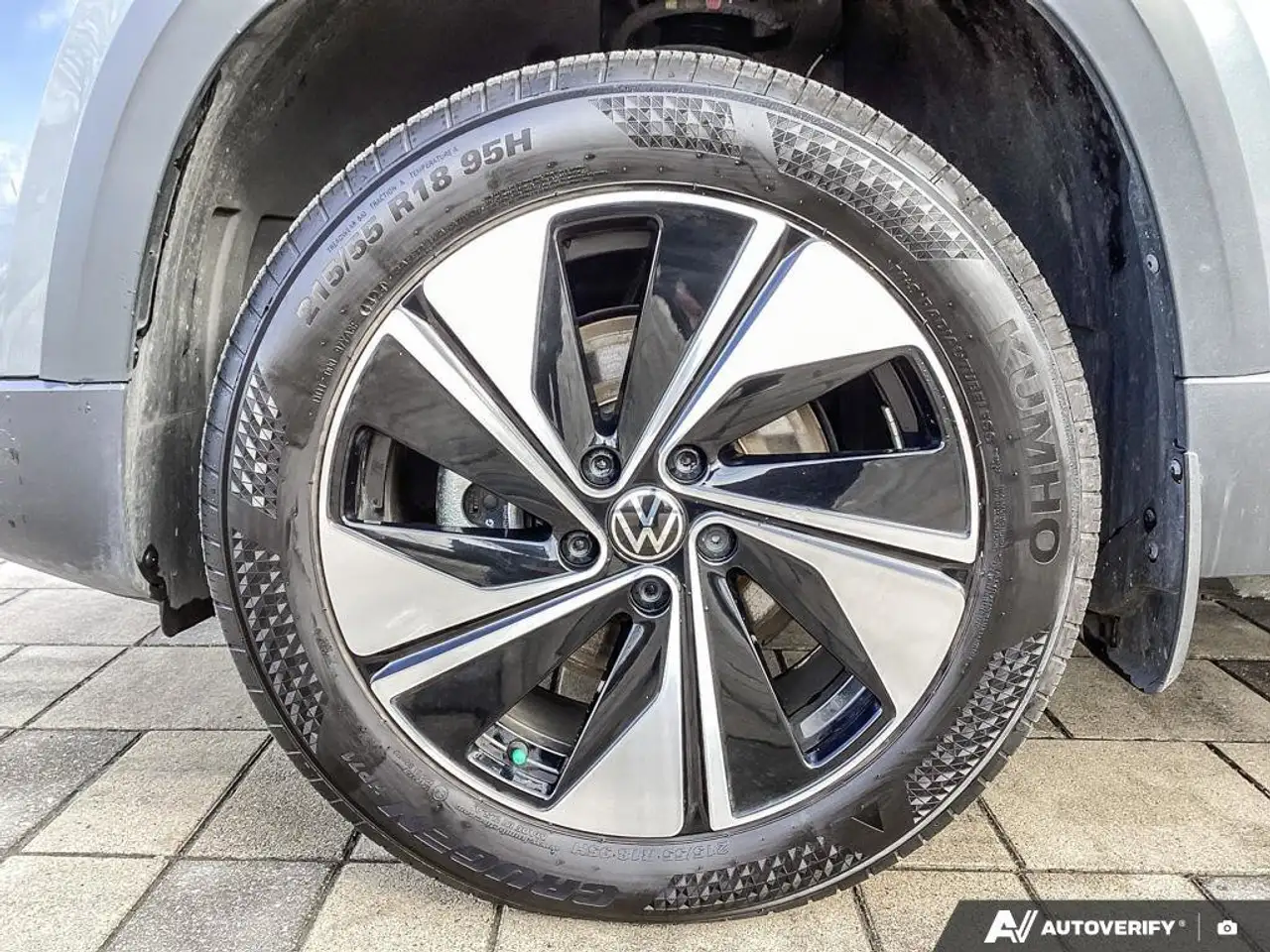 Volkswagen Taos снимка Volkswagen Taos