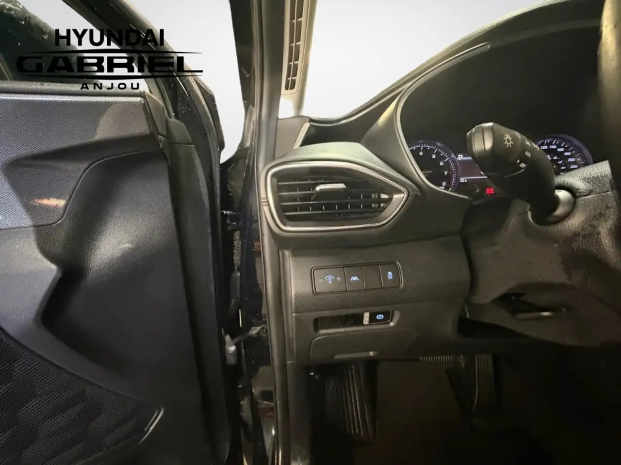 Hyundai SANTA FE снимка Hyundai SANTA FE