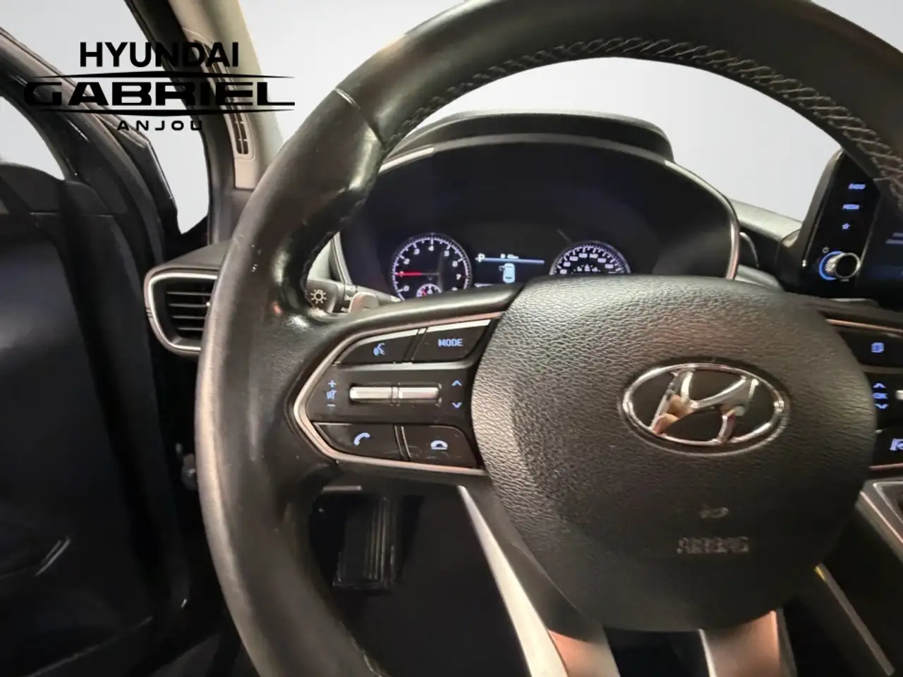 Hyundai SANTA FE снимка Hyundai SANTA FE