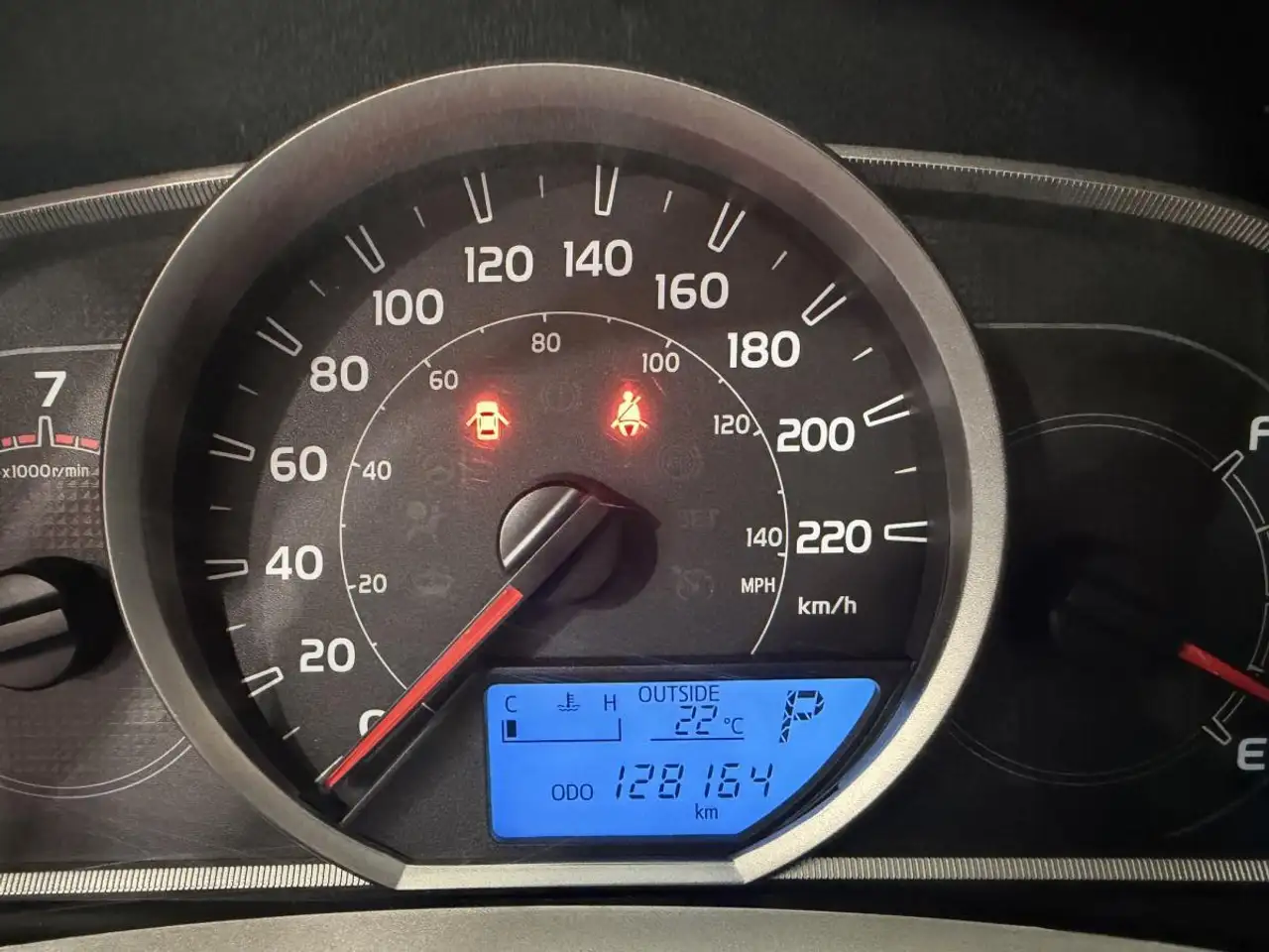 Toyota RAV 4 снимка Toyota RAV 4