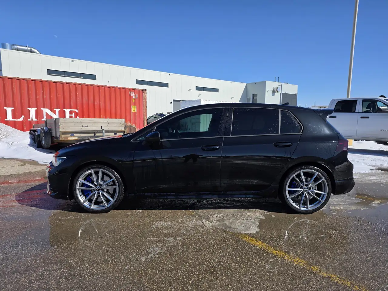 Volkswagen Golf R photo Volkswagen Golf R
