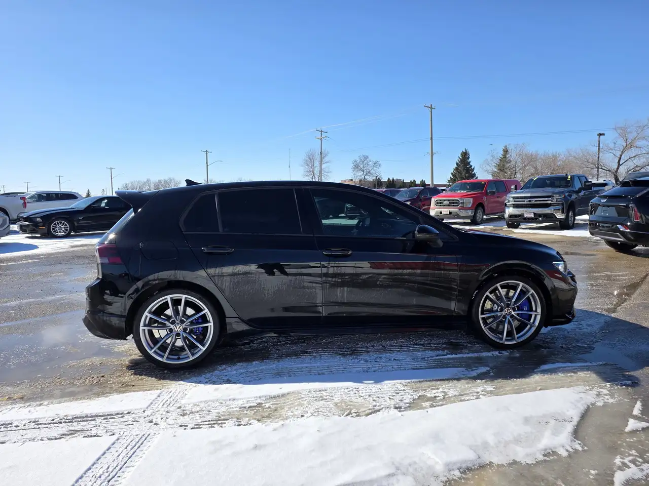 Volkswagen Golf R photo Volkswagen Golf R