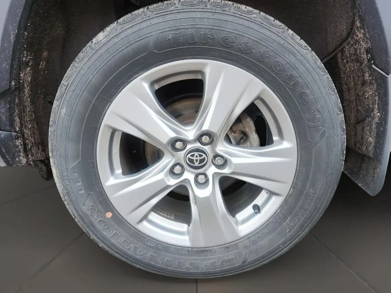 Toyota RAV 4 снимка Toyota RAV 4