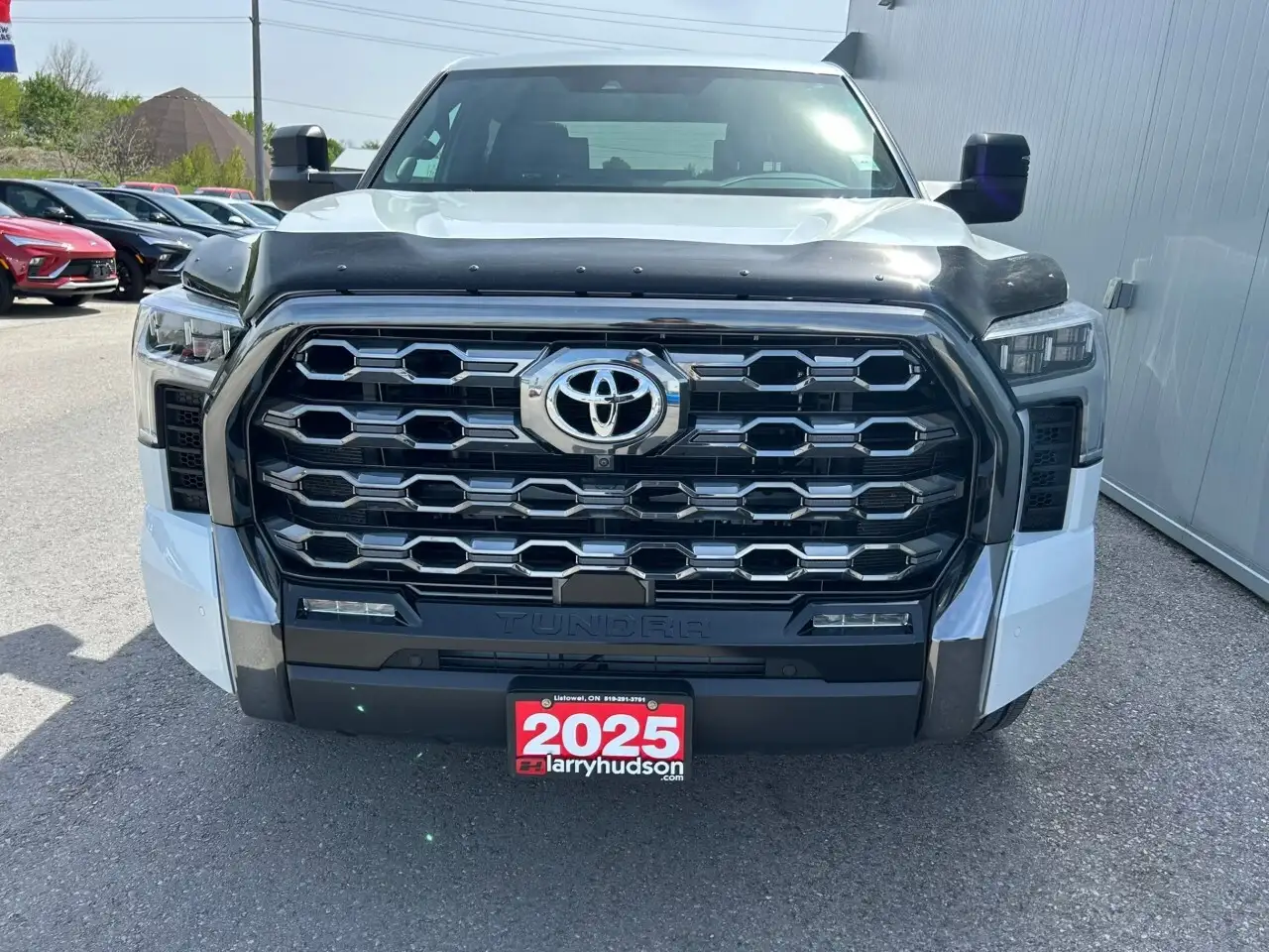 Toyota Tundra снимка Toyota Tundra