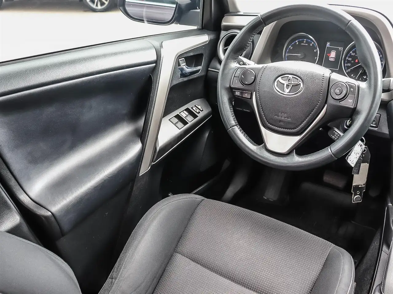 Toyota RAV 4 photo Toyota RAV 4