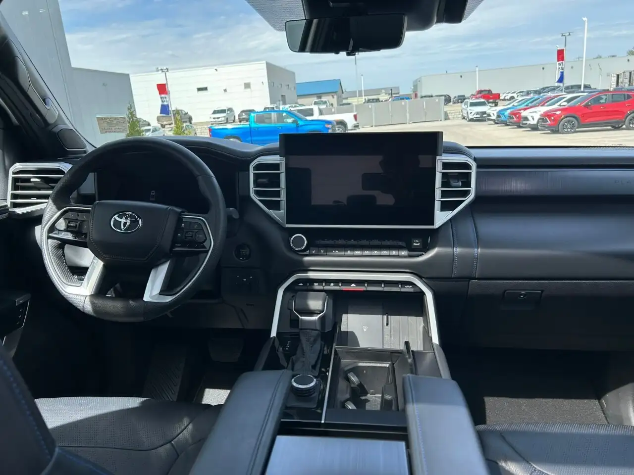 Toyota Tundra снимка Toyota Tundra