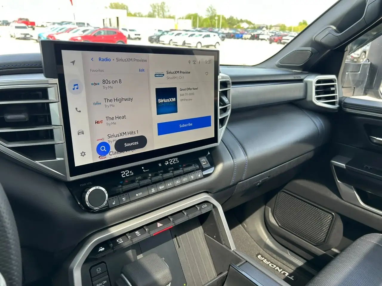Toyota Tundra снимка Toyota Tundra