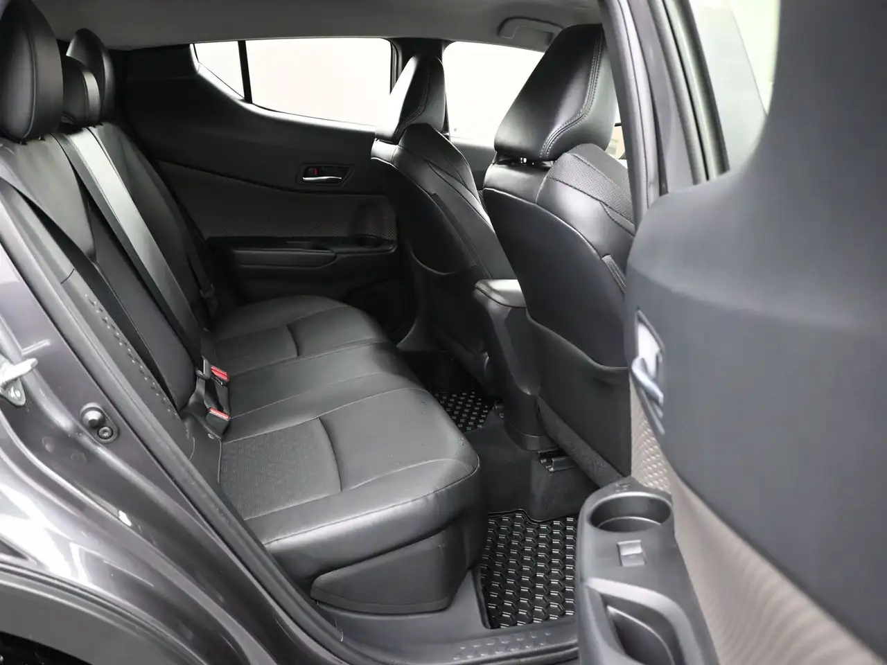 Toyota C-HR fotografie Toyota C-HR