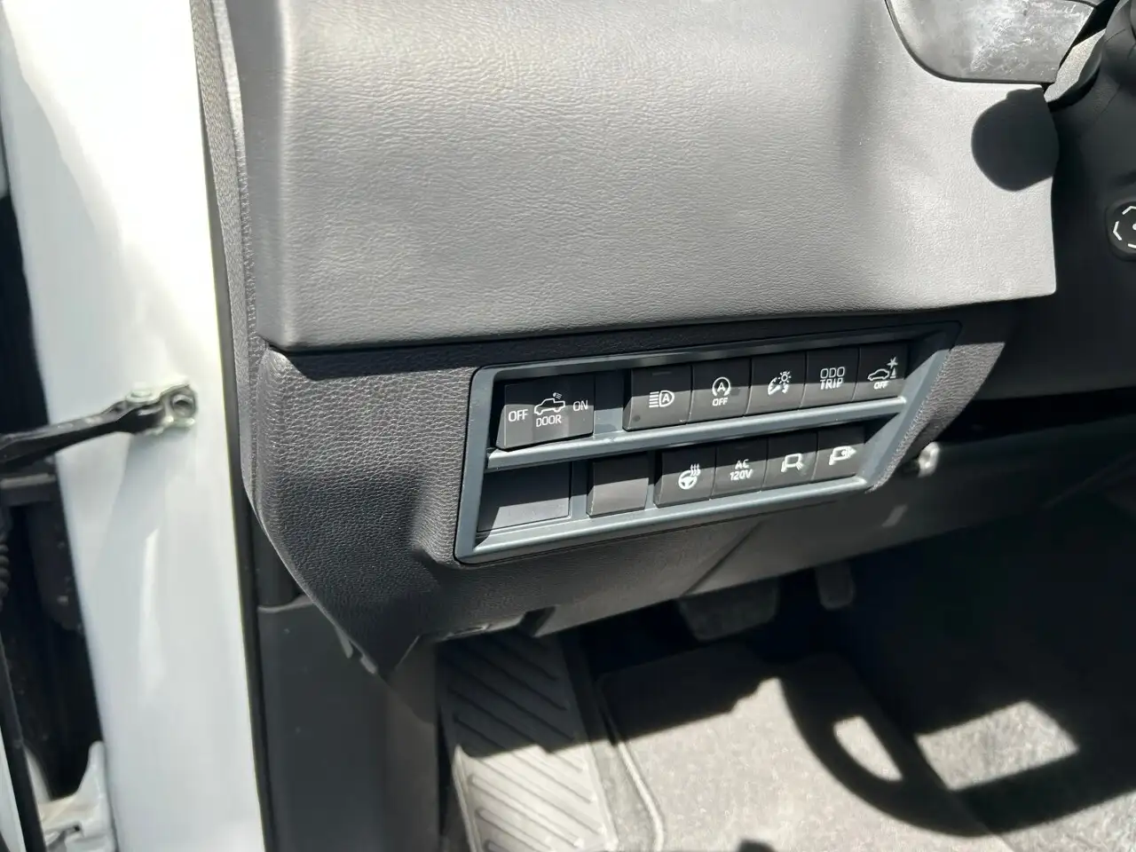 Toyota Tundra снимка Toyota Tundra