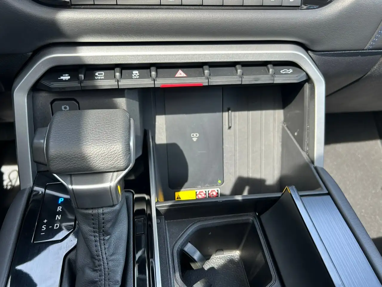 Toyota Tundra снимка Toyota Tundra